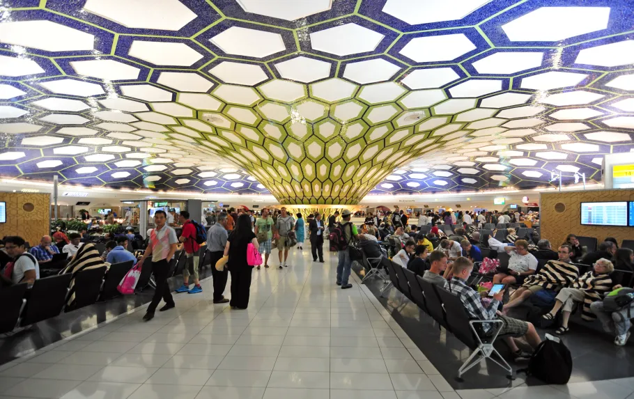 Taxi vom Flughafen Dubai nach Abu Dhabi 