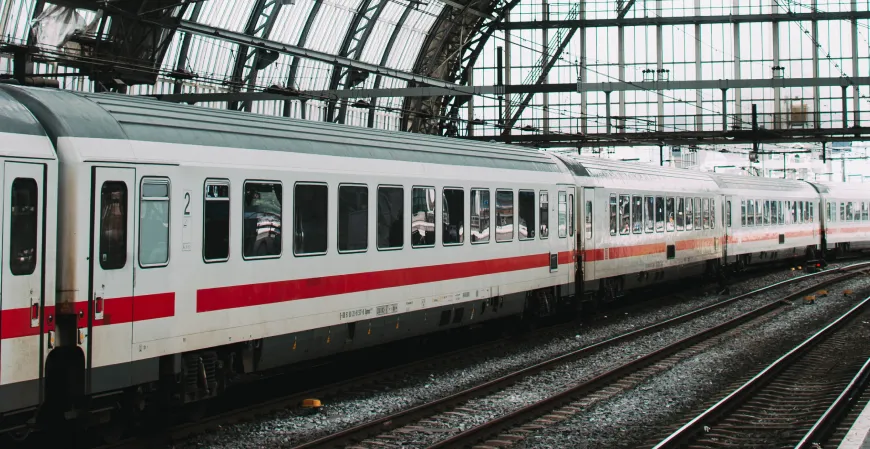 Wie komme ich von Frejus nach Saint Raphael
