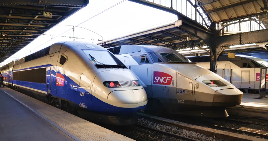 Wie komme ich vom Flughafen Nizza nach Cannes 