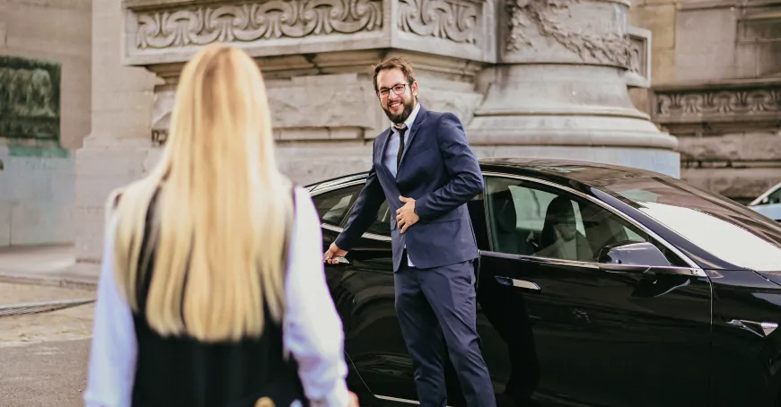 Wie komme ich vom Flughafen Nizza nach Cannes 