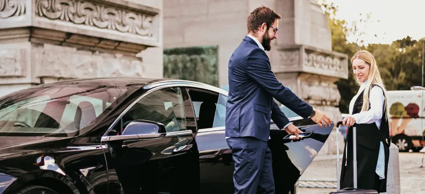 Wie komme ich vom Flughafen Nizza ins Stadtzentrum 