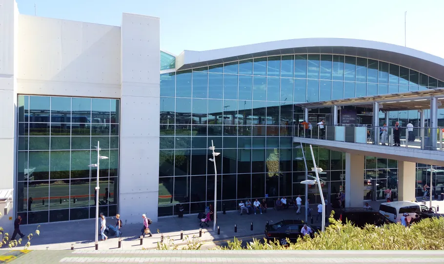 taxi limassol to larnaca