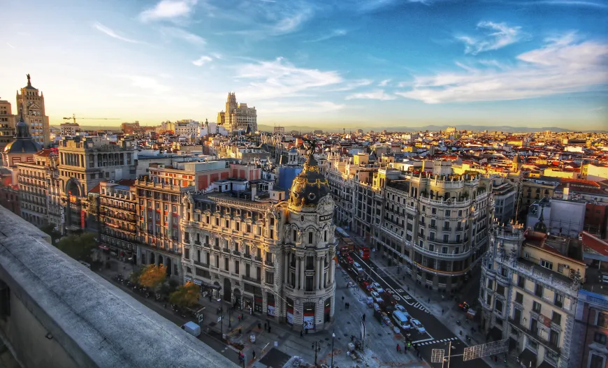 Die Beste Art, vom Flughafen Madrid ins Stadtzentrum zu Reisen