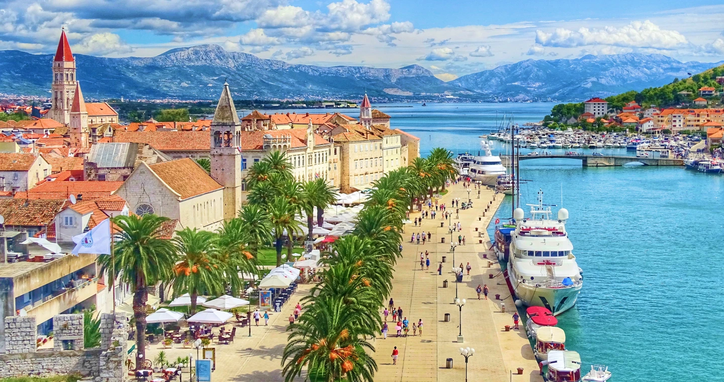 Wie man vom Flughafen Split nach Trogir in Kroatien Kommt 