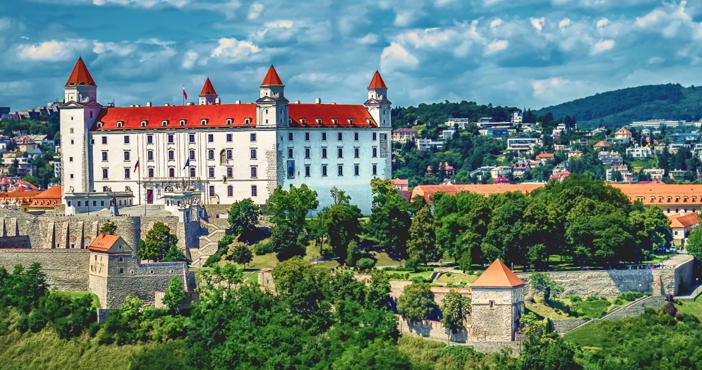 Wie man vom Flughafen Bratislava ins Stadtzentrum Kommt