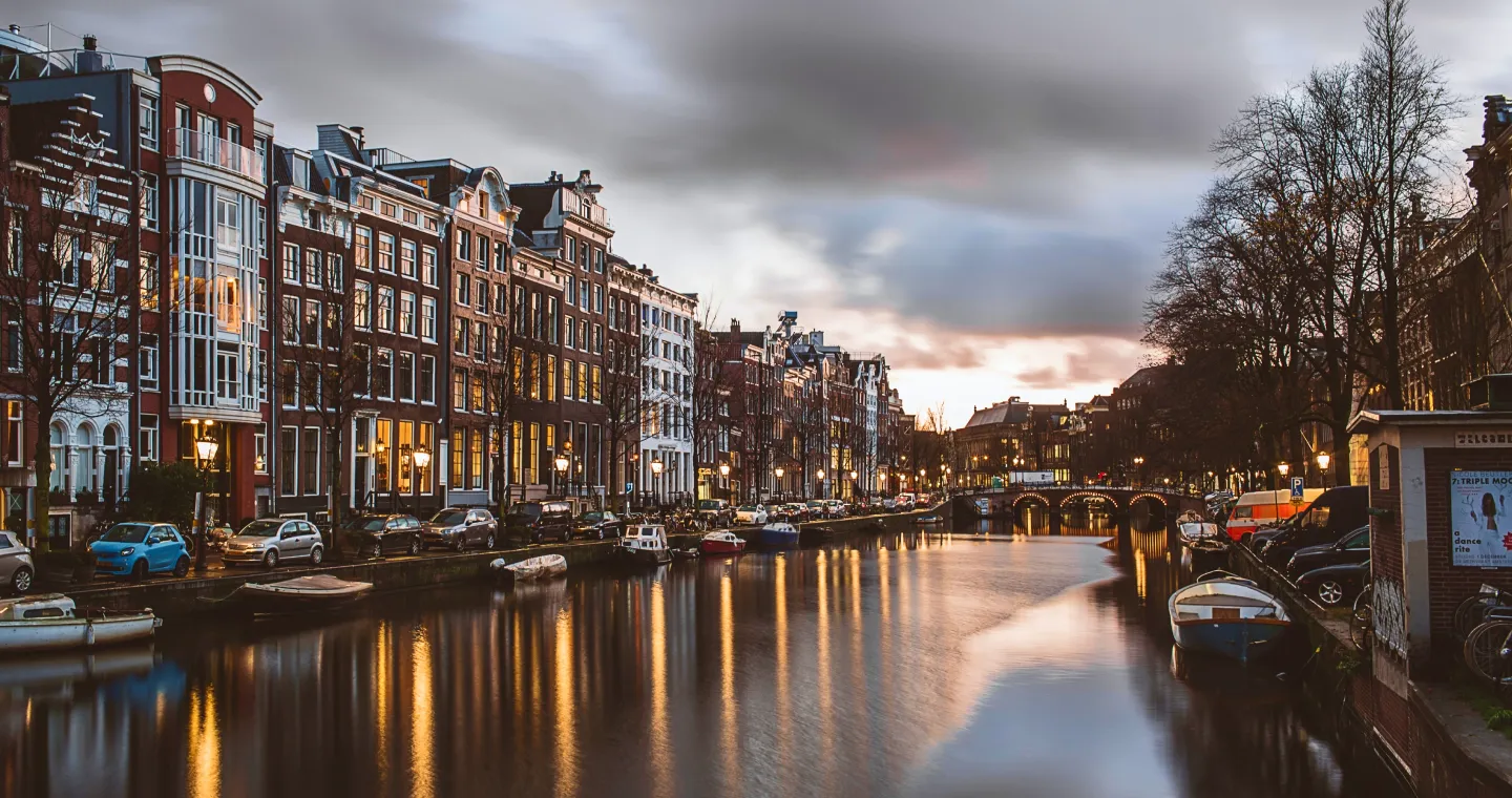 Cómo ir del Aeropuerto de Schiphol a Ámsterdam