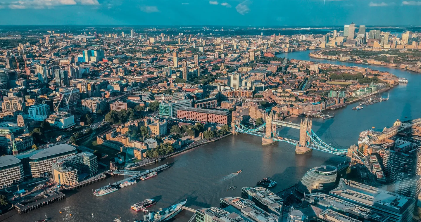 Cómo llegar a Aeropuerto de Luton desde Londres