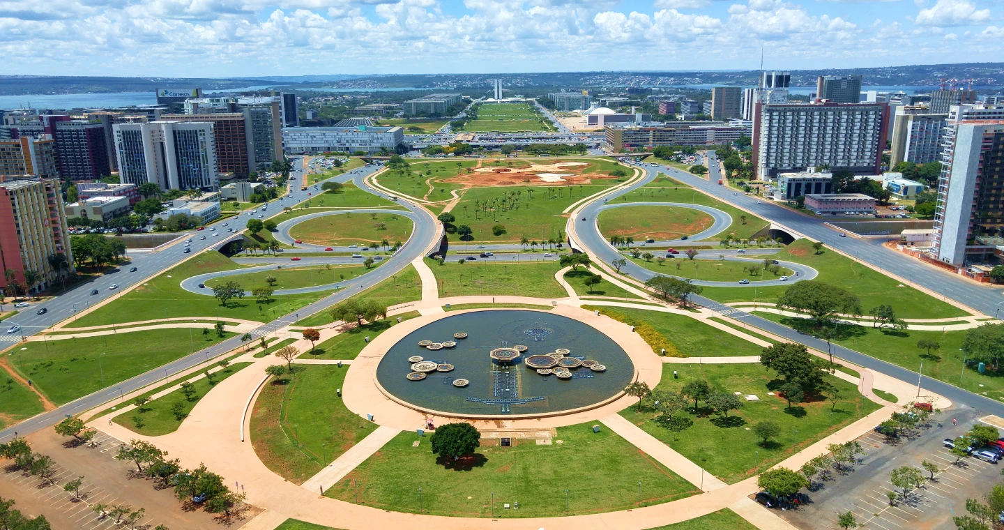 Сomment Aller de Aéroport International de Brasília à Centre-Ville au Brésil