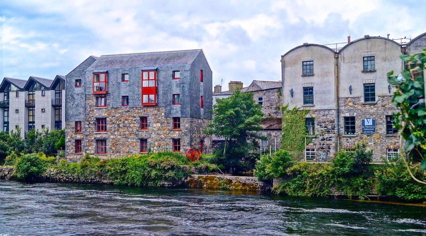 Сomment Aller de Galway à Aéroport de Dublin