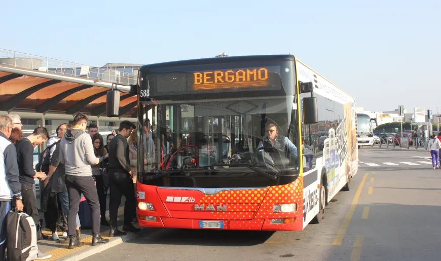 Prendere un Autobus Dall'aeroporto di Milano Linate al Lago di Como