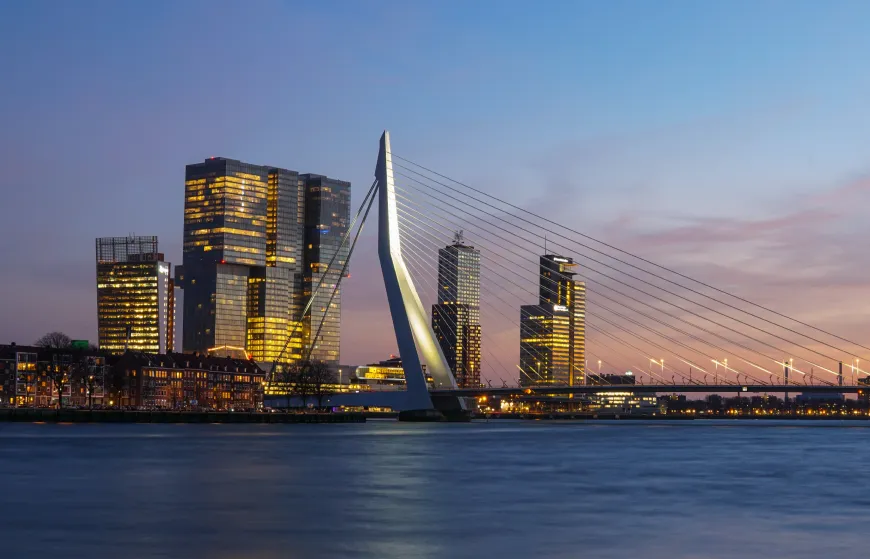 Hoe Kom je Van Amsterdam Luchthaven Schiphol naar Rotterdam?