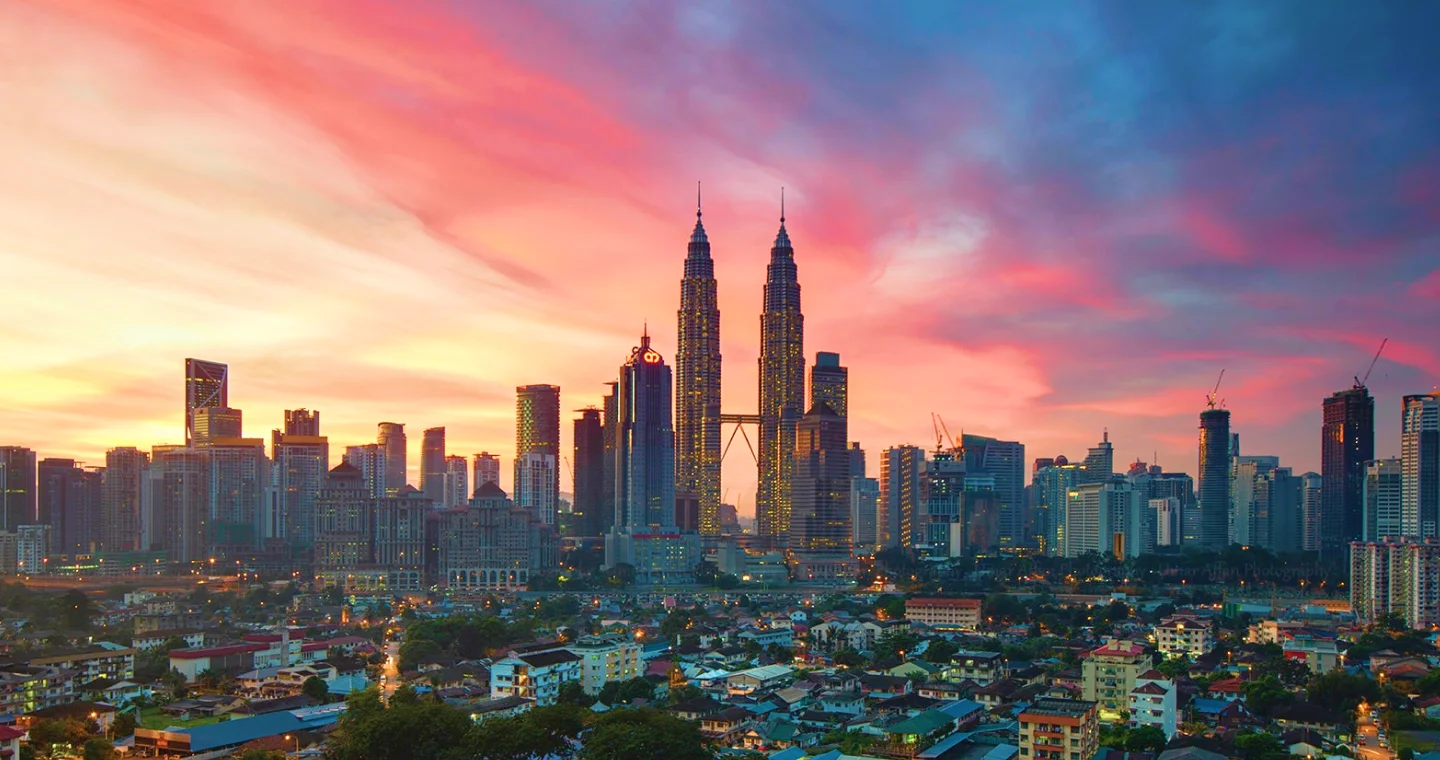 Jak Dostać się z Lotniska w Kuala Lumpur do Centrum Miasta
