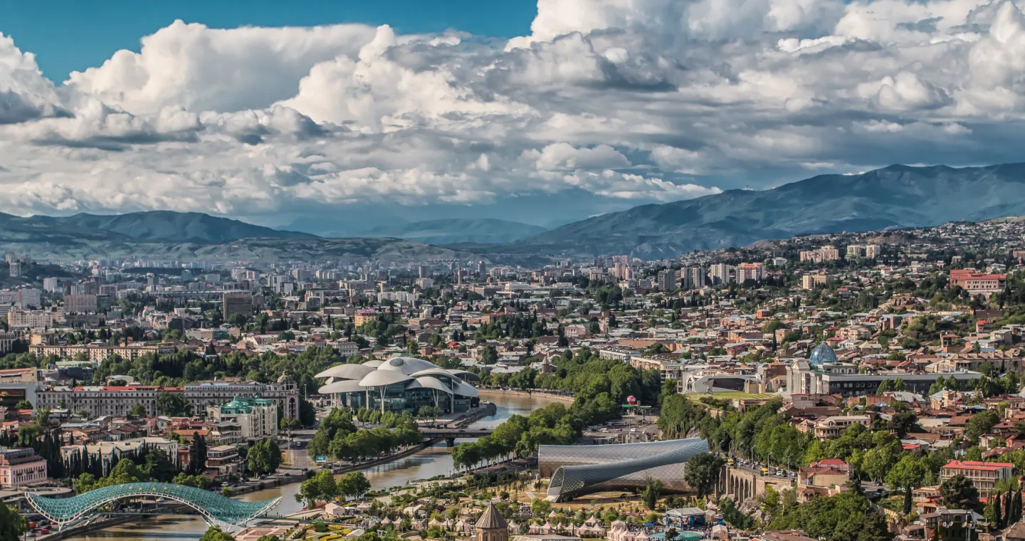 Jak Dostać się z lotniska w Tbilisi do Centrum Miasta