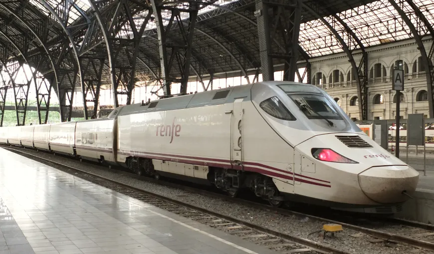 Есть ли Поезд из Льорет-де-Мар в Аэропорт Барселоны?