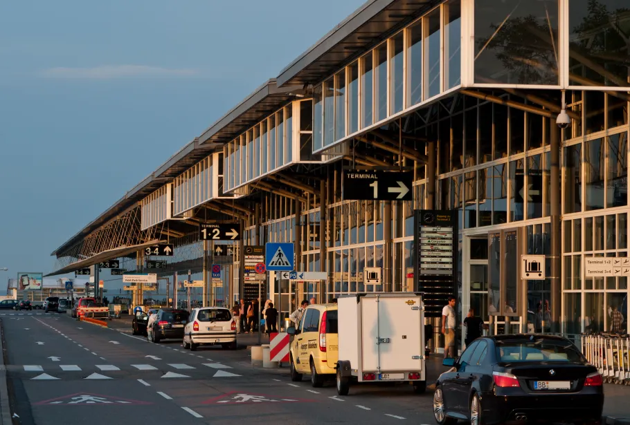 Stuttgart Havaalanı Transferi