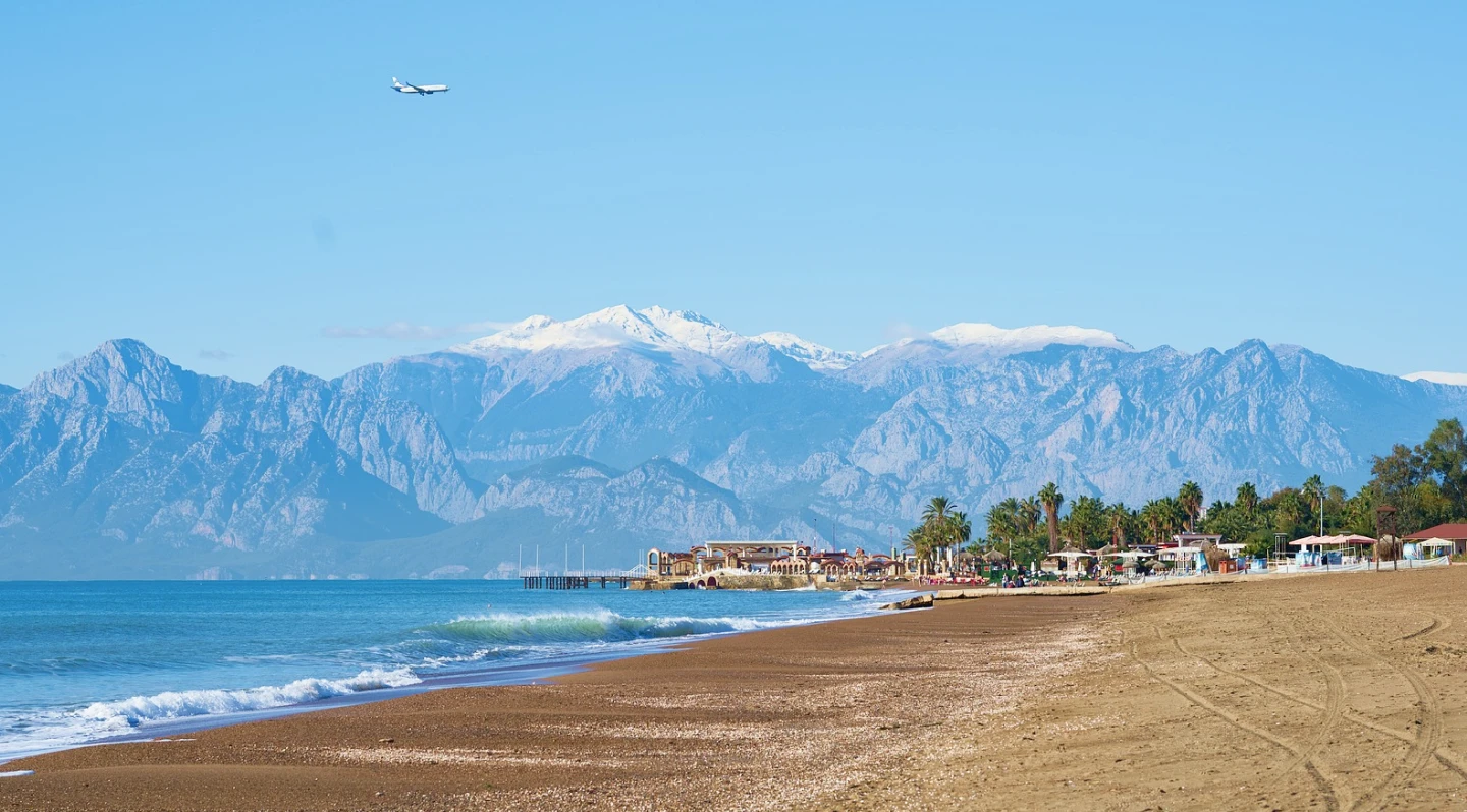 Antalya Havalimanından Lara'ya Nasıl Gidilir?