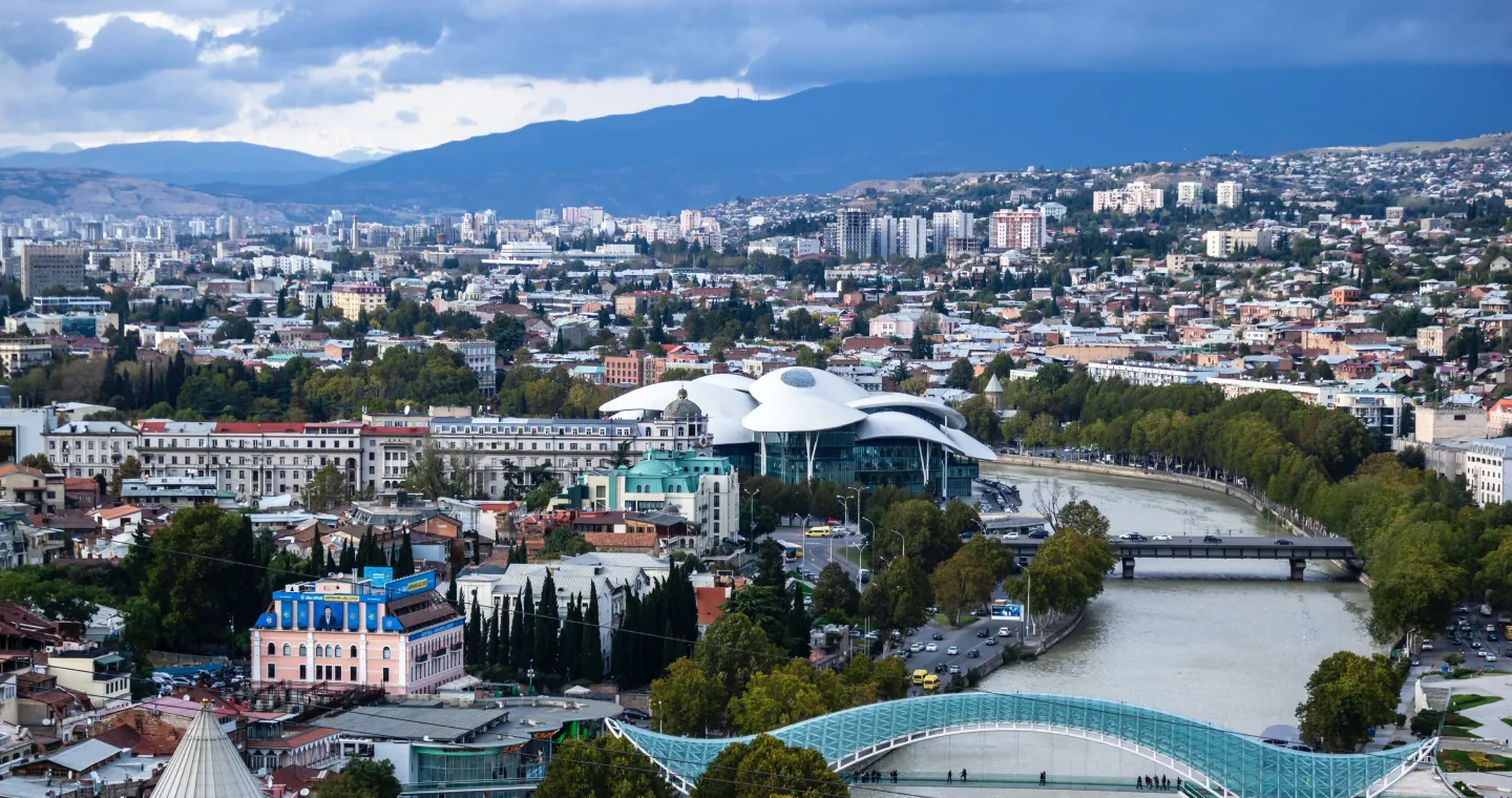 Tiflis'ten Kutaisi Havalimanı'na Nasıl Gidilir?