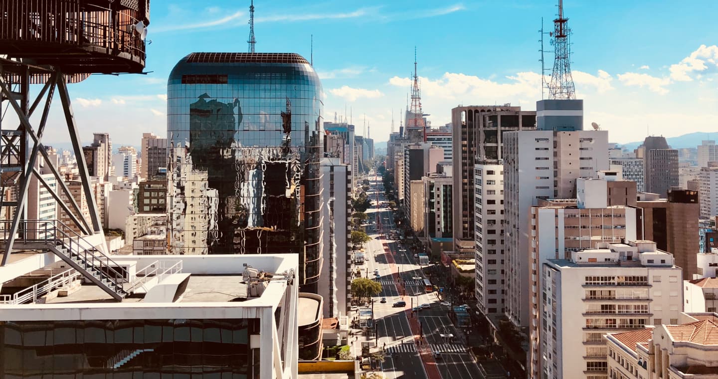 Як Дістатися з Аеропорту Гуарульюс до Центру Міста в Бразилії