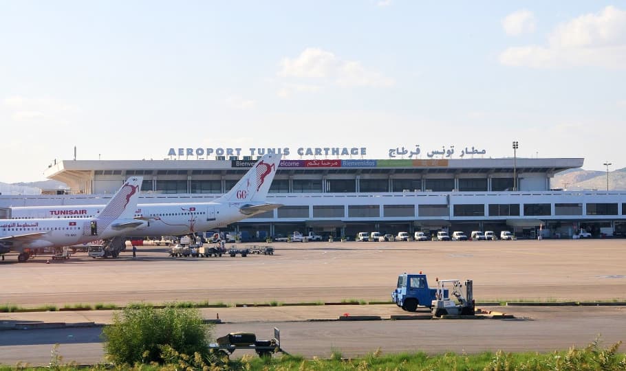 Трансфер на Таксі з Аеропорту Туніс