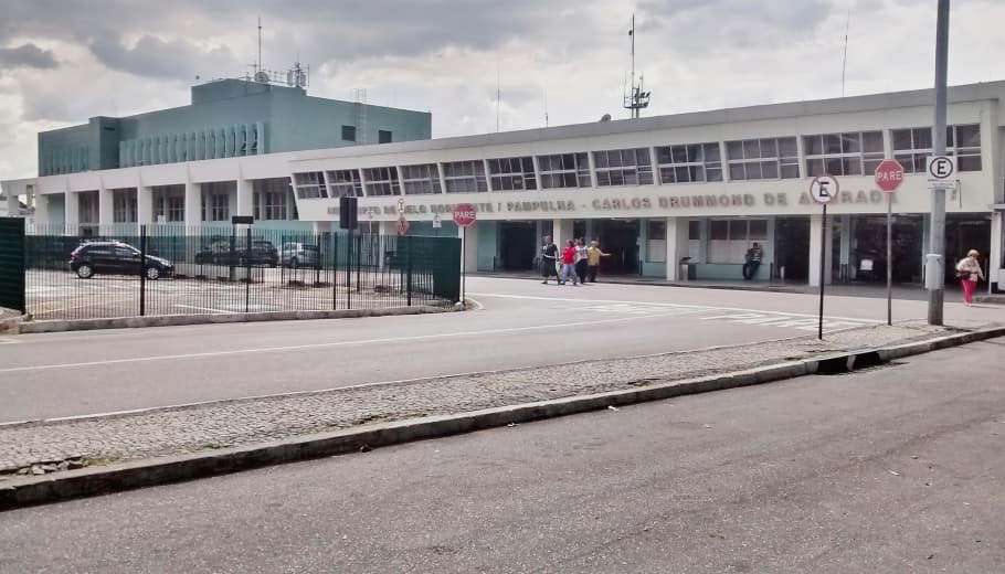 Трансфери з Аеропорту Белу-Оризонті Пампуля Карлос Друммонд де Андраде