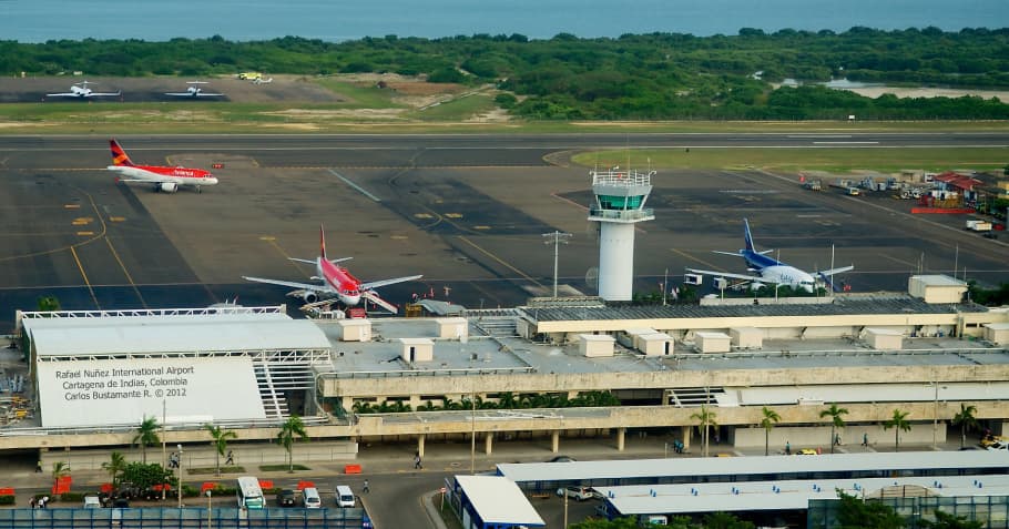 Трансфер на Таксі до Аеропорту Рафаель Нуньєс Картахена