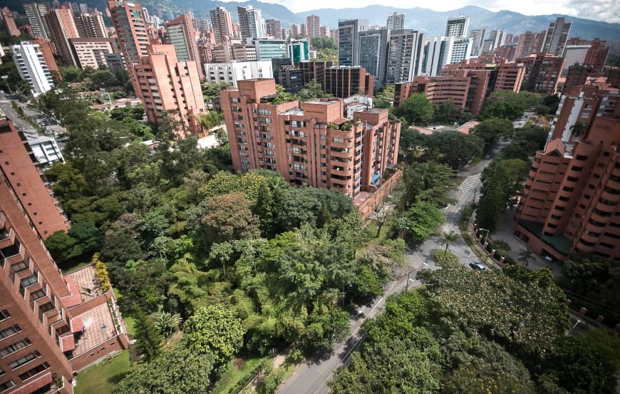 Як Дістатися з Аеропорту Медельїн до Ель-Побладо в Колумбії