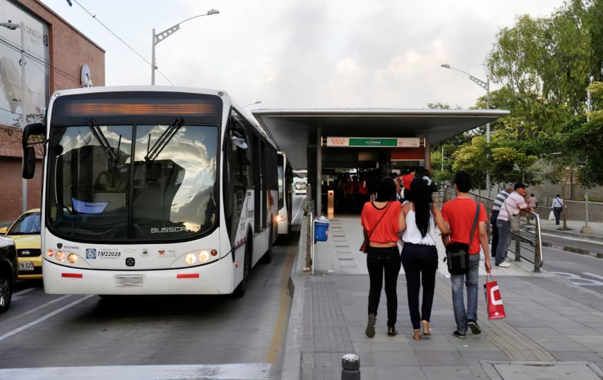 Як Дістатися з Аеропорту Барранкілья до Картахени в Колумбії