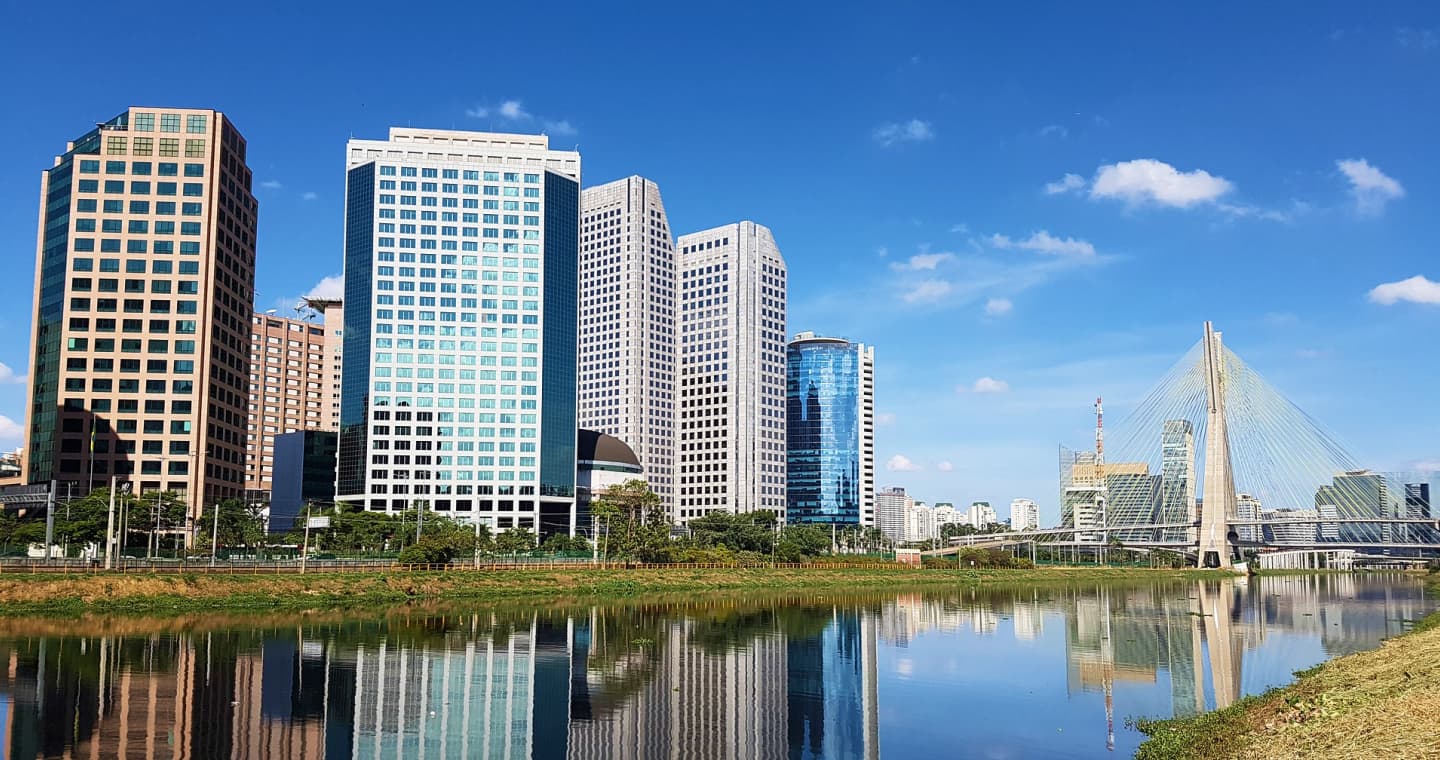 Як Дістатися з Аеропорту Віракопос до Сан-Паулу в Бразилії