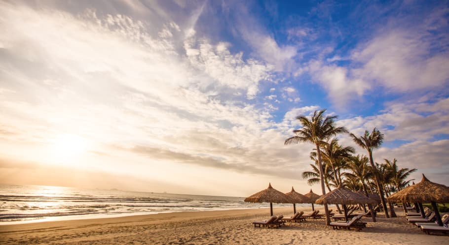 Трансфер на Таксі з Аеропорту Камрань