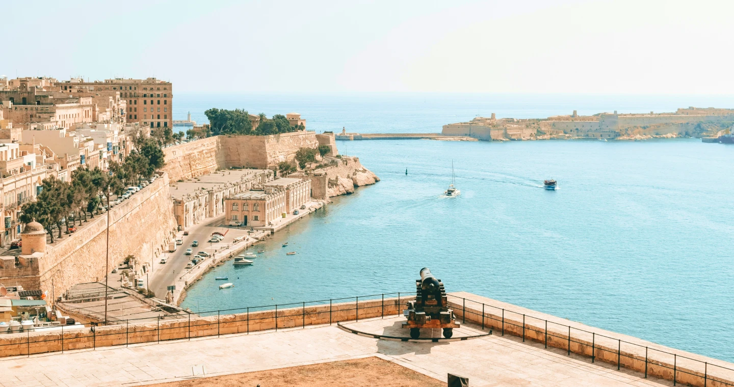 How to get to Valletta from Malta International Airport