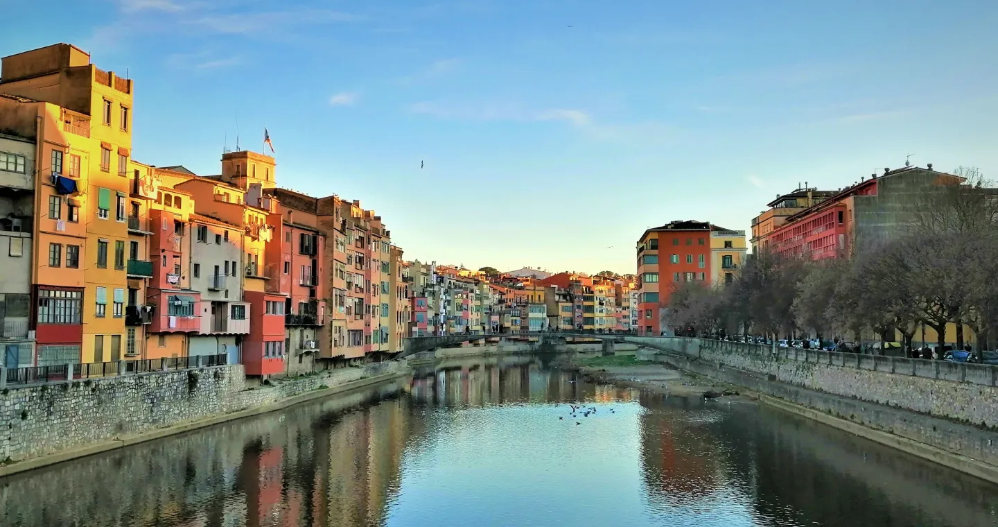 How to Get from Barcelona to Girona Airport