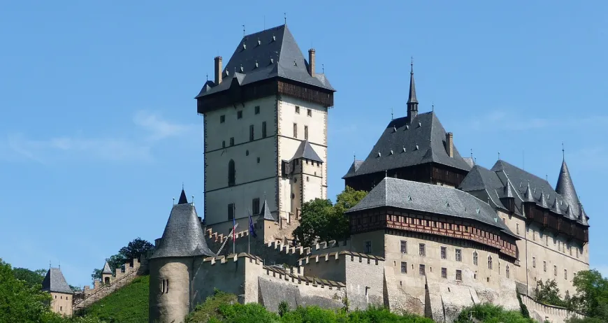 How to Get from Prague to Karlstejn Castle