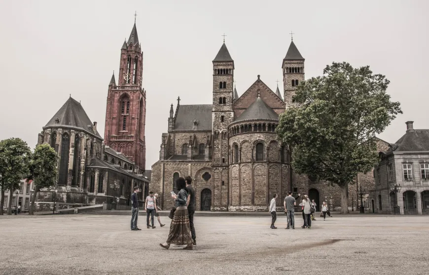 How to Get From Schiphol Airport to Maastricht