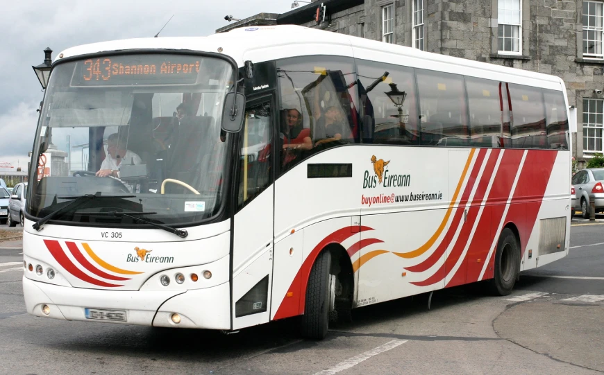How to Get from Limerick to Shannon Airport
