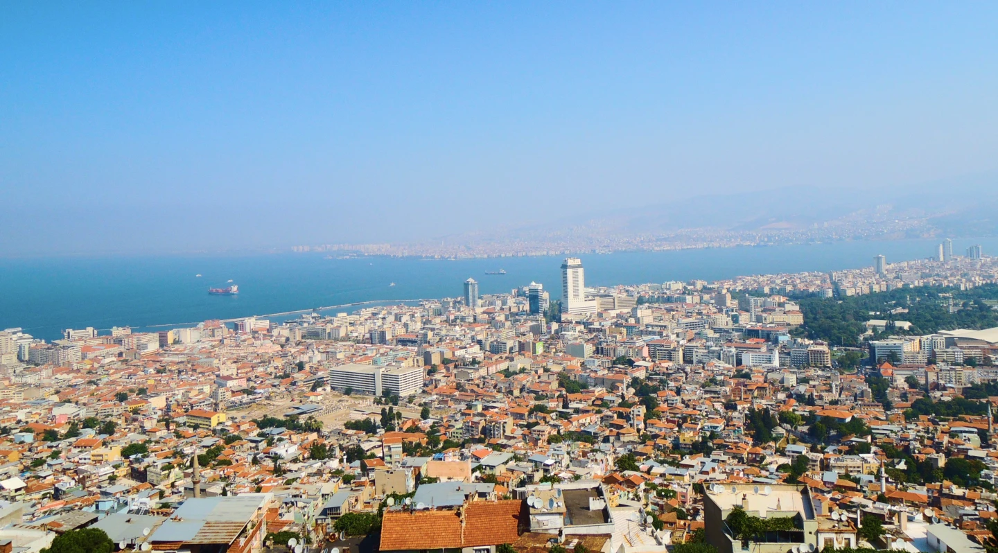 How to Get from Izmir Airport to City Centre