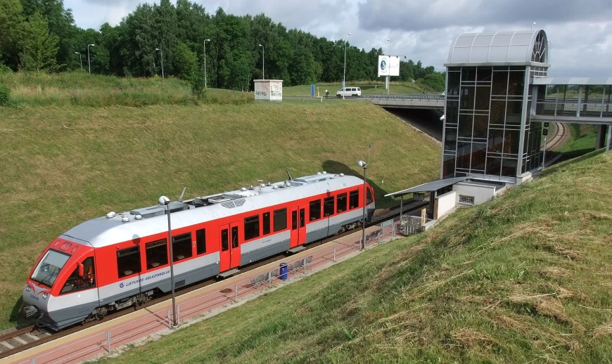 How to Get from Vilnius Airport to Train Station