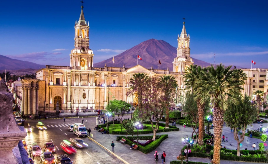 How to Get from Arequipa Airport to the City Centre in Peru