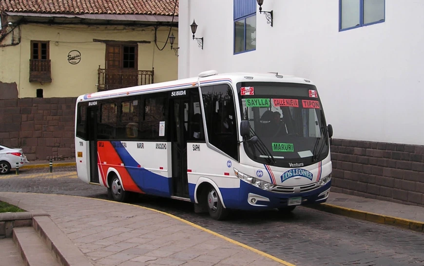 How to Get from Cusco Airport to Ollantaytambo in Peru