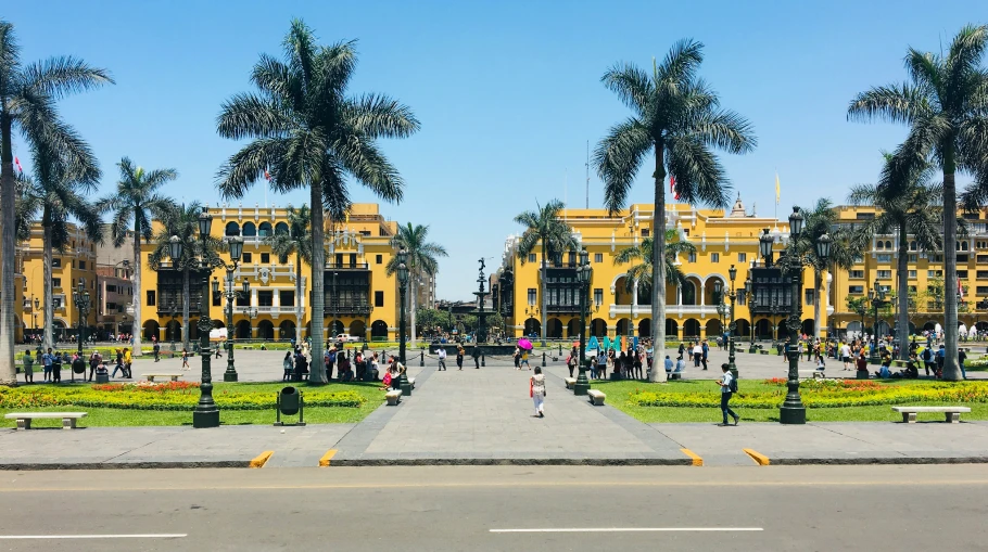 How to Get from Lima Airport to the City Centre in Peru