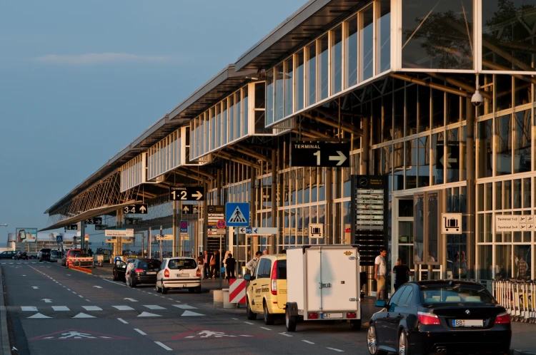 Stuttgart Airport Meeting Point