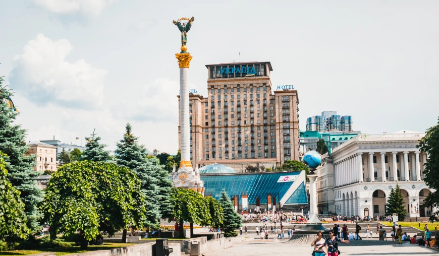Jak Dostać się z Lotniska w Kijowie do Centrum Miasta