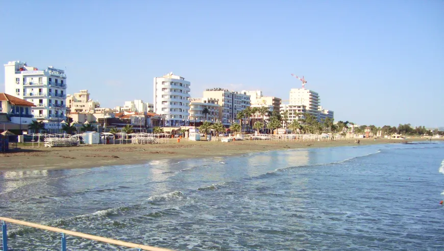 Larnaka Havalimanı'ndan Şehir Merkezine Nasıl Gidilir?