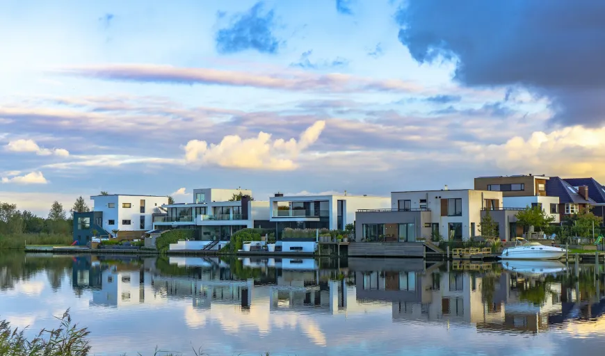 Amsterdam Havaalanından Almere'ye Ulaşım