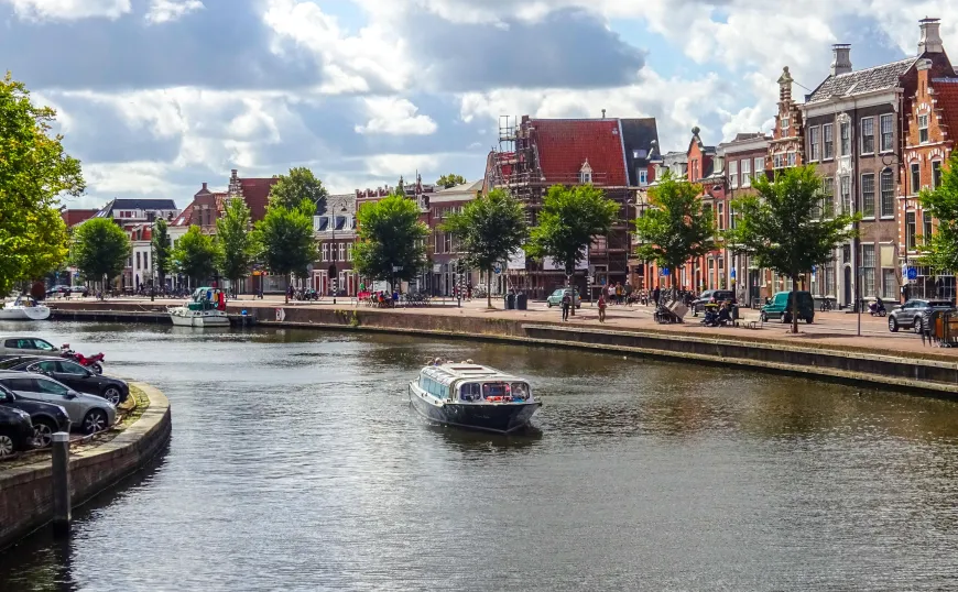 Schiphol Havaalanından Haarlem'e Nasıl Gidilir?