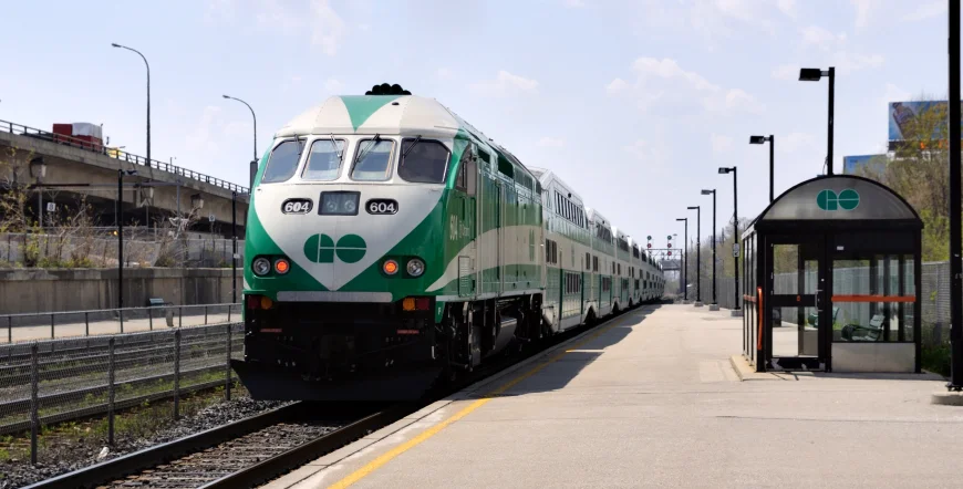 Toronto Havaalanından Niagara Şelalesine Nasıl Gidilir?