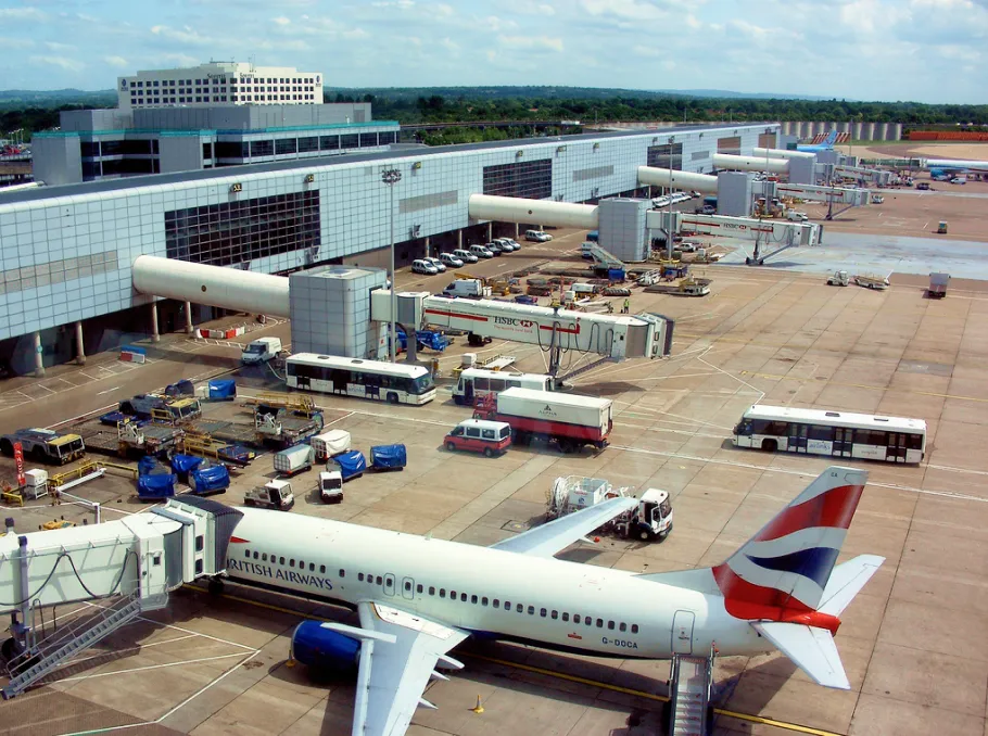 Gatwick Havaalanından Birmingham'a Taksi